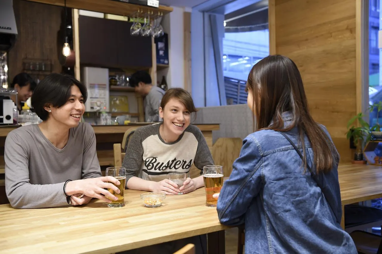 Beehive Hostel Osaka 0*,