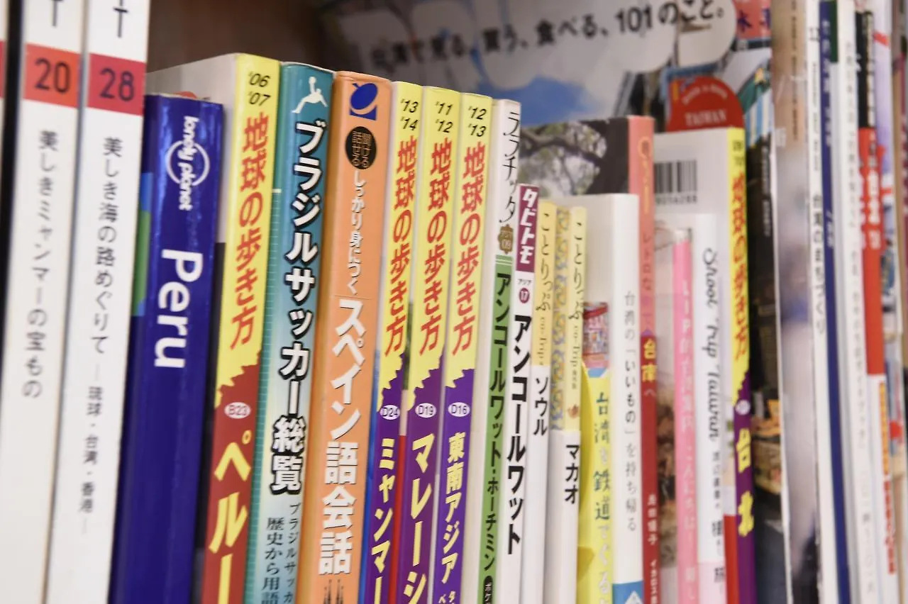 Beehive Hostel Osaka Guest house
